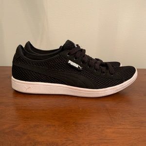 Puma black and white sneakers, simple, classic